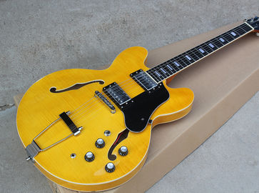Chine Guitare électrique à corps semi-hollow jaune personnalisée avec placage d'érable flamme, Rosewood Fretboard fournisseur