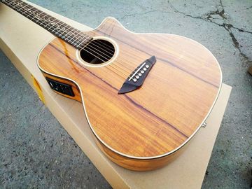 Chine Simulateur de guitare personnalisé son simple coupure AAA koa guitare acoustique électrique belle guitare folk fournisseur