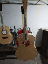 Chine AAAA toute la guitare de style corps Solid OM à 14 frettes importée en bois sur mesure, guitare électrique acoustique en érable massif fournisseur