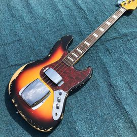 Chine Heavy Relic Jazz Bass Guitare électrique Sunburst Couleur Alder Corps 100% Nitrolacquer fait à la main Finition du matériel vieilli fournisseur