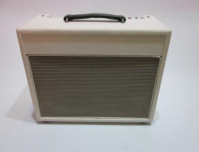 Amplificateur 30W combiné 3-Band EQ, Reverb, présence, préampli de guitare de tube de style de Vox, puissance ampère dans les caractéristiques