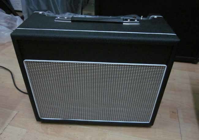 Style de Vox tout l'amplificateur de guitare de tube 15W combiné avec le haut-parleur de Celestion d'éminence de Reverb 1*10