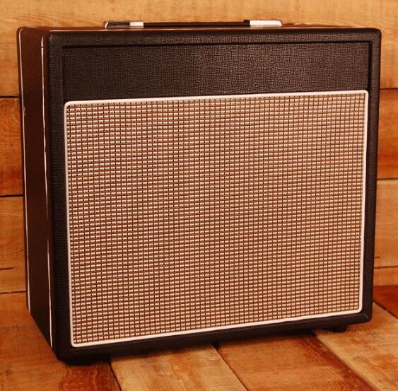 Style de Vox tout l'amplificateur de guitare de tube 15W combiné avec le haut-parleur de Celestion d'éminence de Reverb 1*10