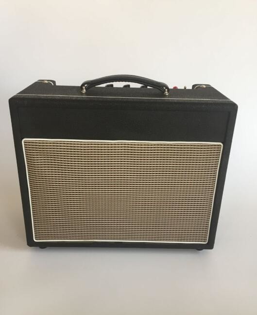 Style de Vox tout l'amplificateur de guitare de tube 15W combiné avec le haut-parleur de Celestion d'éminence de Reverb 1*10