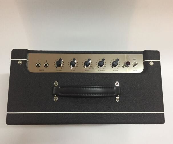 Style de Vox tout l'amplificateur de guitare de tube 15W combiné avec le haut-parleur de Celestion d'éminence de Reverb 1*10