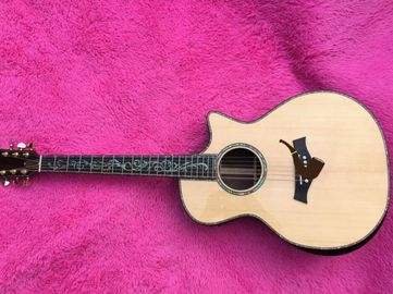 Chine 2018 Nouvelle guitare acoustique à coupe de corps Chaylor Guitare acoustique électrique à haut solide à base d'abalon réel fournisseur