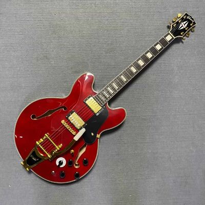 Chine Guitare électrique jazz semi-creuse de style Gibson ES-335 personnalisée avec Bigsby fournisseur