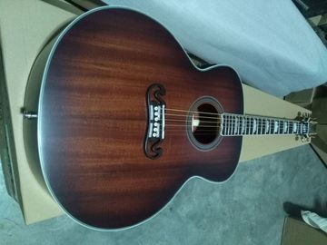 Chine 43&quot; Jumbo satin finition guitare acoustique faite à la main en bois d'acajou couleur guitare acoustique fournisseur