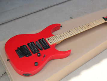 Chine Guitare électrique personnalisée en rouge avec Floyd Rose, pickups HSH, Black Dots Fret Inlay, matériel noir fournisseur
