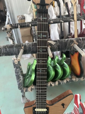 Guitare électrique de bois de chaume de forme irrégulière fournisseur