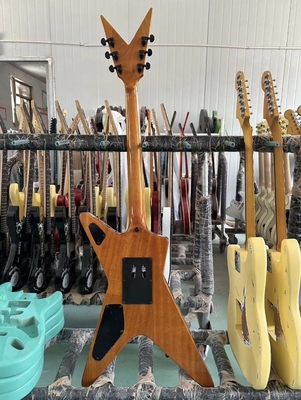 Une guitare électrique en bois rose fournisseur
