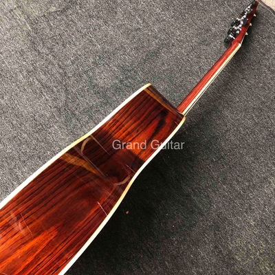 Une guitare acoustique en bois massif de Cocobolo fournisseur