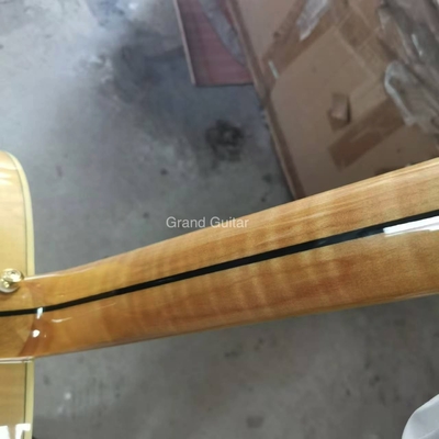 Dispositif solide de 43 pouces Jumbo Parlor Guitare acoustique Flammeur d'érable arrière côté pont d'ébène fournisseur