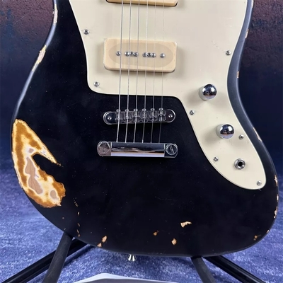 2024 Guitare électrique de luxe de style Fano Relic Guitare électrique personnalisée usine de guitare noire vieillissante fournisseur