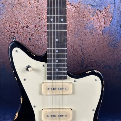 2024 Guitare électrique de luxe de style Fano Relic Guitare électrique personnalisée usine de guitare noire vieillissante fournisseur