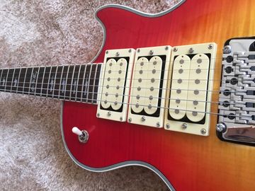 Guitare personnalisée LP avec Floyd rose bridge et 3 Humbacker Ace Frehley Budokan Signature LP personnalisée Guitare électrique Lightnin fournisseur