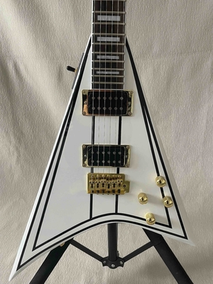 Guitare électrique en forme de V blanc Corps solide HH Pickup Hardware or fournisseur