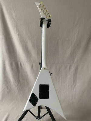 Guitare électrique en forme de V blanc Corps solide HH Pickup Hardware or fournisseur