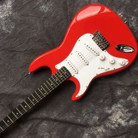 Guitare électrique rouge métallique ST, peut être modifiée selon les exigences de personnalisation fournisseur