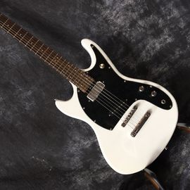 En plus de la guitare électrique, il y a aussi la guitare électrique. fournisseur
