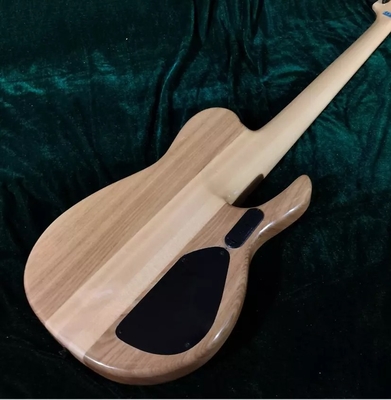 Couleur naturelle sur mesure Un collier à travers 5 cordes Guitare basse électrique à gauche fournisseur