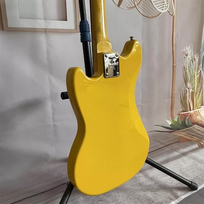 La Fender Mustang Vintera II '70S est une compétition. fournisseur