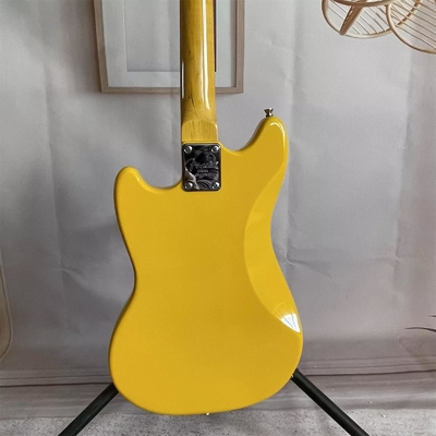 La Fender Mustang Vintera II '70S est une compétition. fournisseur