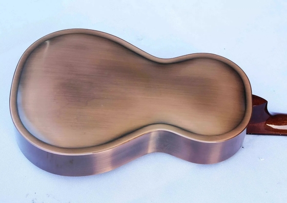 Guitare électrique en cuivre finition de style vintage en laiton doré fournisseur