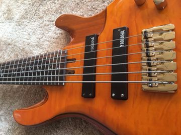 Guitare basse à 6 cordes JP2 jaune couvert corps d'érable arrière et avant Pickups actifs Golden bridges et accordateur Alder avec ebo fournisseur