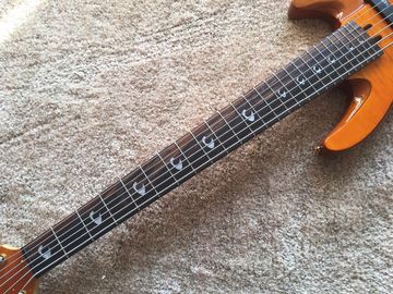 Guitare basse à 6 cordes JP2 jaune couvert corps d'érable arrière et avant Pickups actifs Golden bridges et accordateur Alder avec ebo fournisseur
