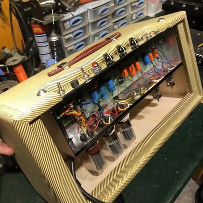 2025 Tweedle Dee Deluxe 5E3 Classic Dumble Style Mods Tête de tweed, main propre avec panneau oculaire, 6V6GT * 2, 12AX7 * 2, 5Y3GT * 1, grand amplificateur, accepter l'amplificateur OEM fournisseur