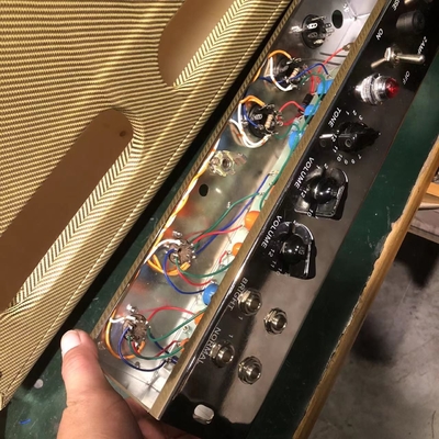 2025 Tweedle Dee Deluxe 5E3 Classic Dumble Style Mods Tête de tweed, main propre avec panneau oculaire, 6V6GT * 2, 12AX7 * 2, 5Y3GT * 1, grand amplificateur, accepter l'amplificateur OEM fournisseur