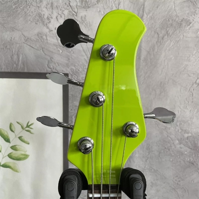 Guitare électrique à 4 cordes Stingray en vert avec White Pickguard Rosewood Fretboard fournisseur