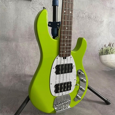 Guitare électrique à 4 cordes Stingray en vert avec White Pickguard Rosewood Fretboard fournisseur