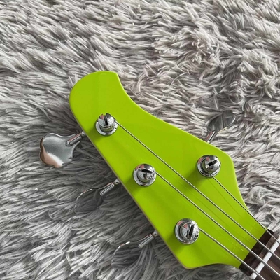 Guitare électrique à 4 cordes Stingray en vert avec White Pickguard Rosewood Fretboard fournisseur