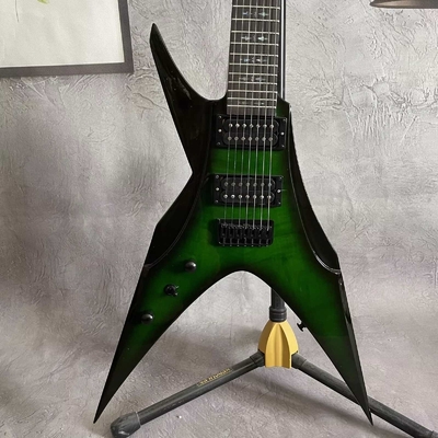 Personnalisé 7 cordes Oiseau de proie Cou incrusté Corps spécial Vert éclaté Flammeur Maple Top Guitare électrique fournisseur