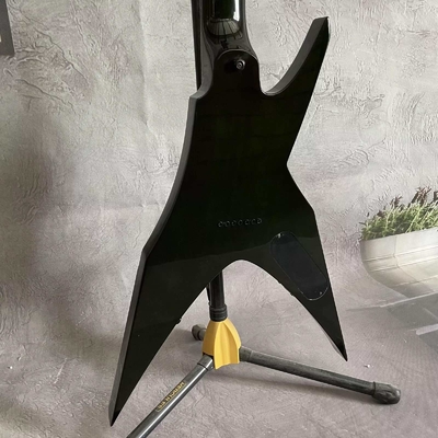 Oiseau de proie à main gauche personnalisé Guitare électrique H-H Pickup Flamed Green Burst fournisseur