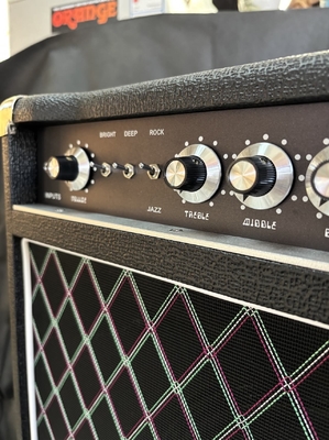 Chantantant à cordes en acier sur mesure Tone de réverbération propre SSS20 ECC83S*5 EH 6V6*2, Grand amplificateur de guitare fait à la main 20W 50W 100W en option fournisseur