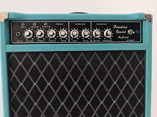 Amplificateur de guitare à lampes Overdrive Special Combo câblé à la main avec haut-parleur Celestion A-Type ODS20c par Grand, lampes JJ, Suede Blue, clone style Dumble de la série Grand Amp fournisseur