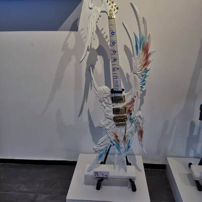 Guitare électrique Angel sculptée à la main sur mesure en blanc avec lumière LED, UNE SEULE EN STOCK fournisseur