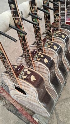 Martin D-300 Guitare acoustique Dreadnought en édition limitée fournisseur