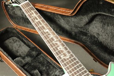 LP Corvette Guitare électrique en forme d'érable Top Veneer Grover Tuner Plus de couleurs à choisir fournisseur