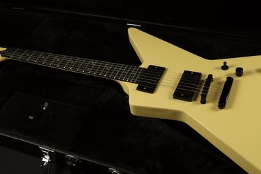 La meilleure qualité ESPS Explorer Guitare électrique Crème couleur Fingerboard Inlay Noir Hardware EMG Pickups fournisseur