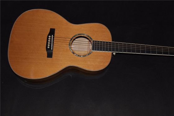 AAAAA toute la guitare OO solide sur mesure Guitare acoustique OO solide 14 frettes Guitare acoustique électrique fournisseur