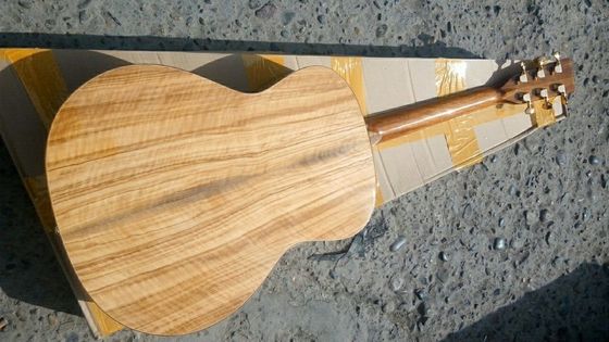 AAAA tout en bois d'olivier massif personnalisé guitare personnalisée de style OM Gotoh tuner peg guitare électrique acoustique fournisseur