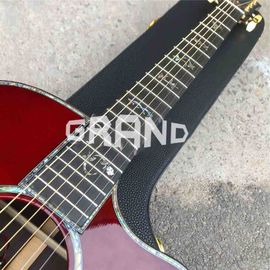 Une vraie guitare acoustique 916 avec un haut en épinette solide et un clavier en ébène. fournisseur