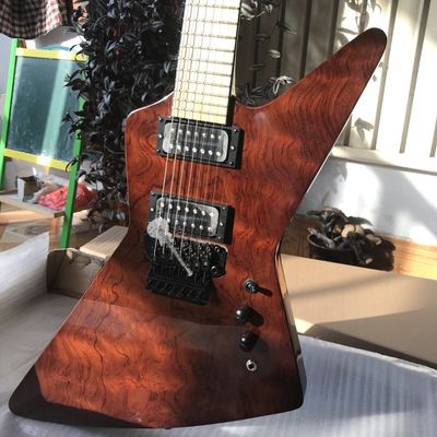 Guitare électrique personnalisée Marron Rosewood Top Couvert Maple Fingerboard 7 cordes Double swing Logo personnalisable fournisseur