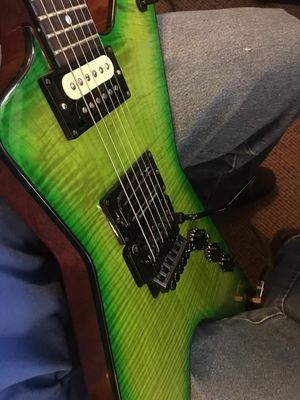C'est une guitare électrique. fournisseur